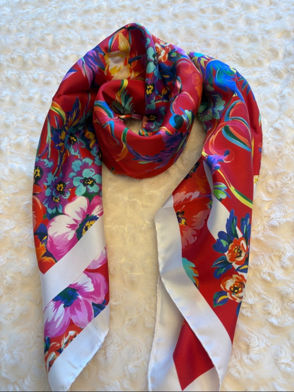 Moschino Red Floral Silk Scarf with Multicolor Botanicals NEW - Picture 8 of 8
